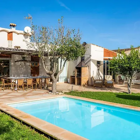 Holiday home Es Collet